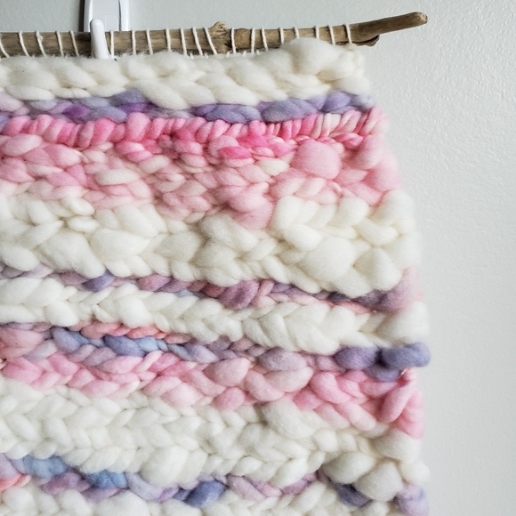 Wool woven wall tapestry - Picture 3 of 5